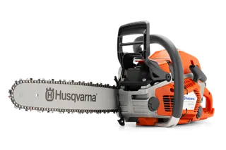 Oransje og grå motorsag fra Husqvarna